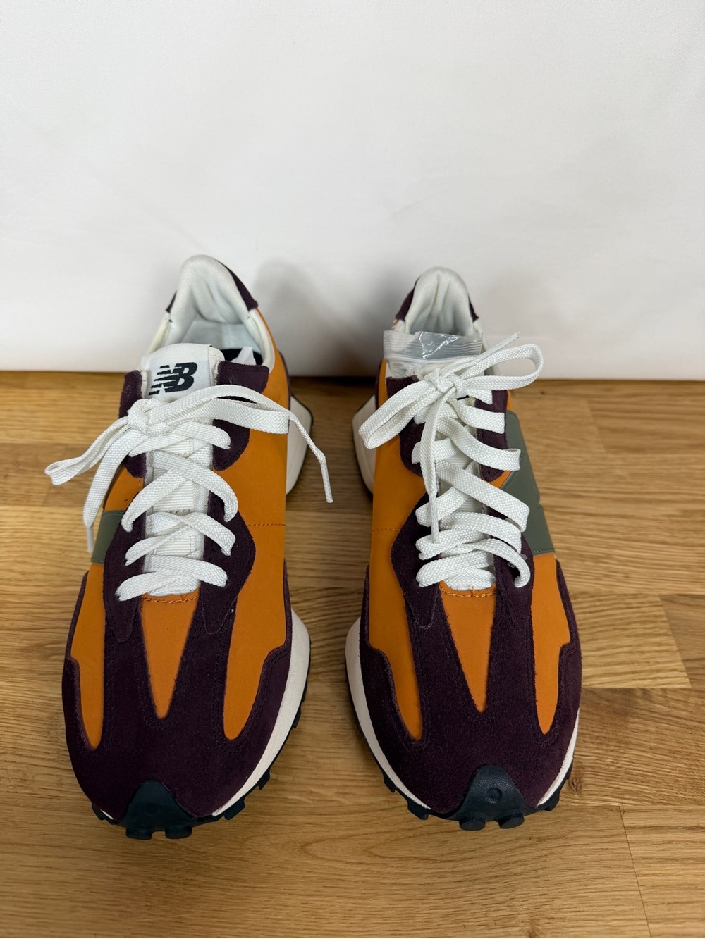 New Balance 327 sneakers in the Madras Orange/Burgundy colorway 🧡🍷
